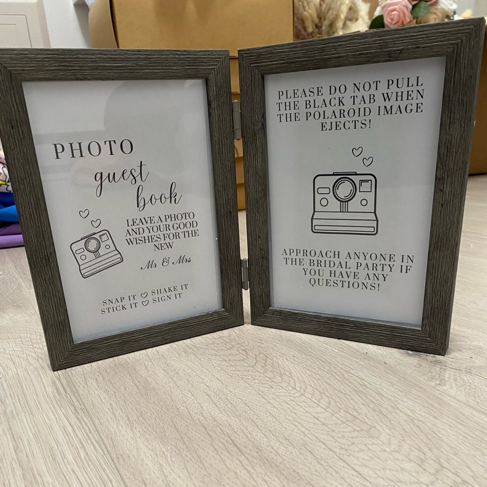 Guest Book Sign (Foldable)